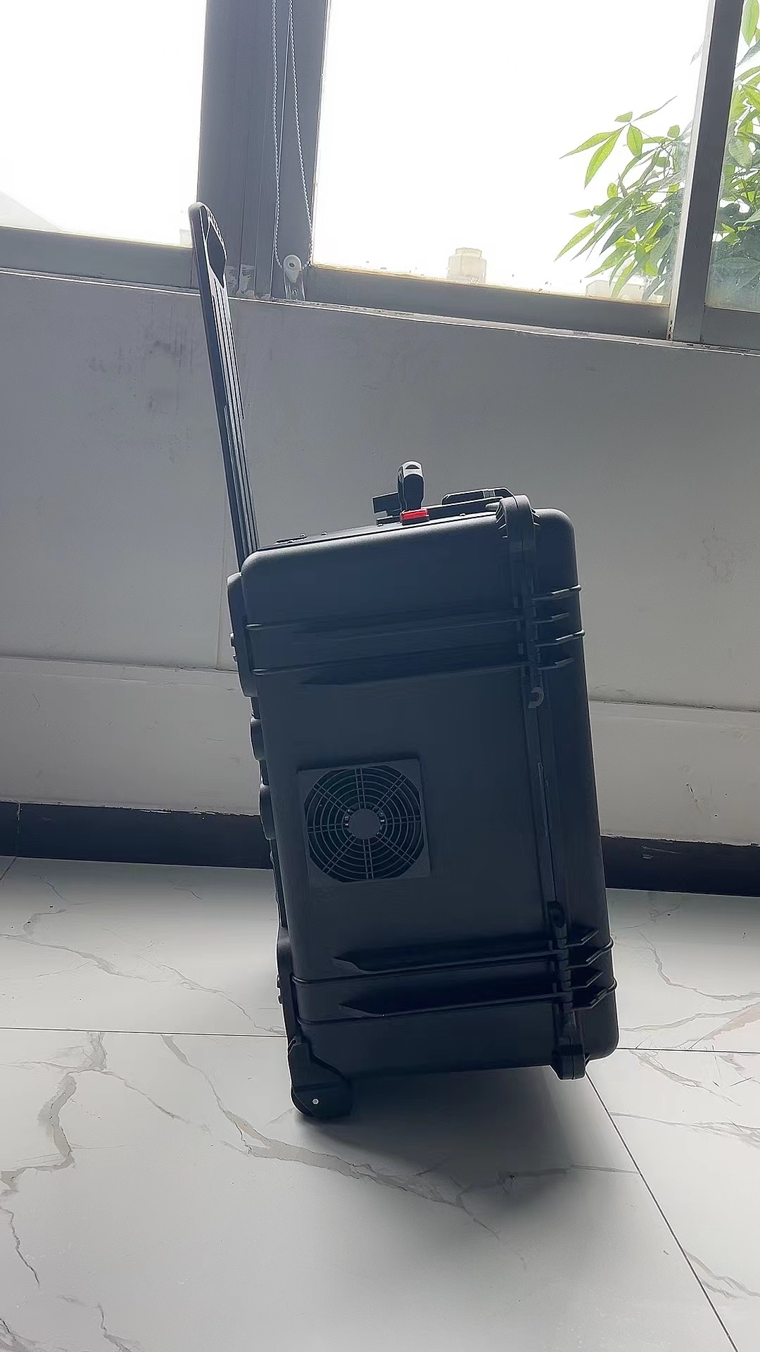 张家港手拉箱型移动通信干扰器